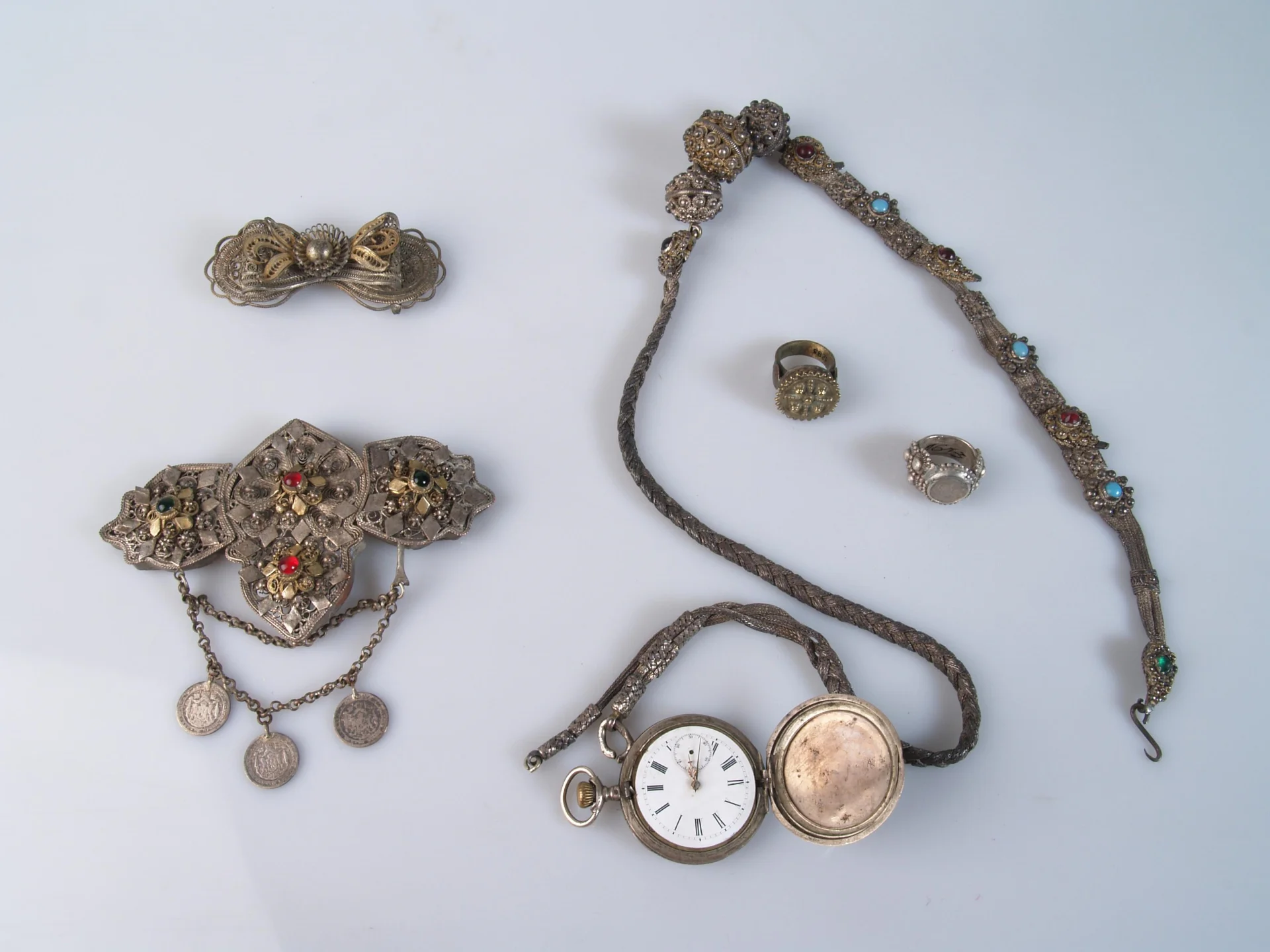 Машки и женски сребрен накит, почеток на 20 век