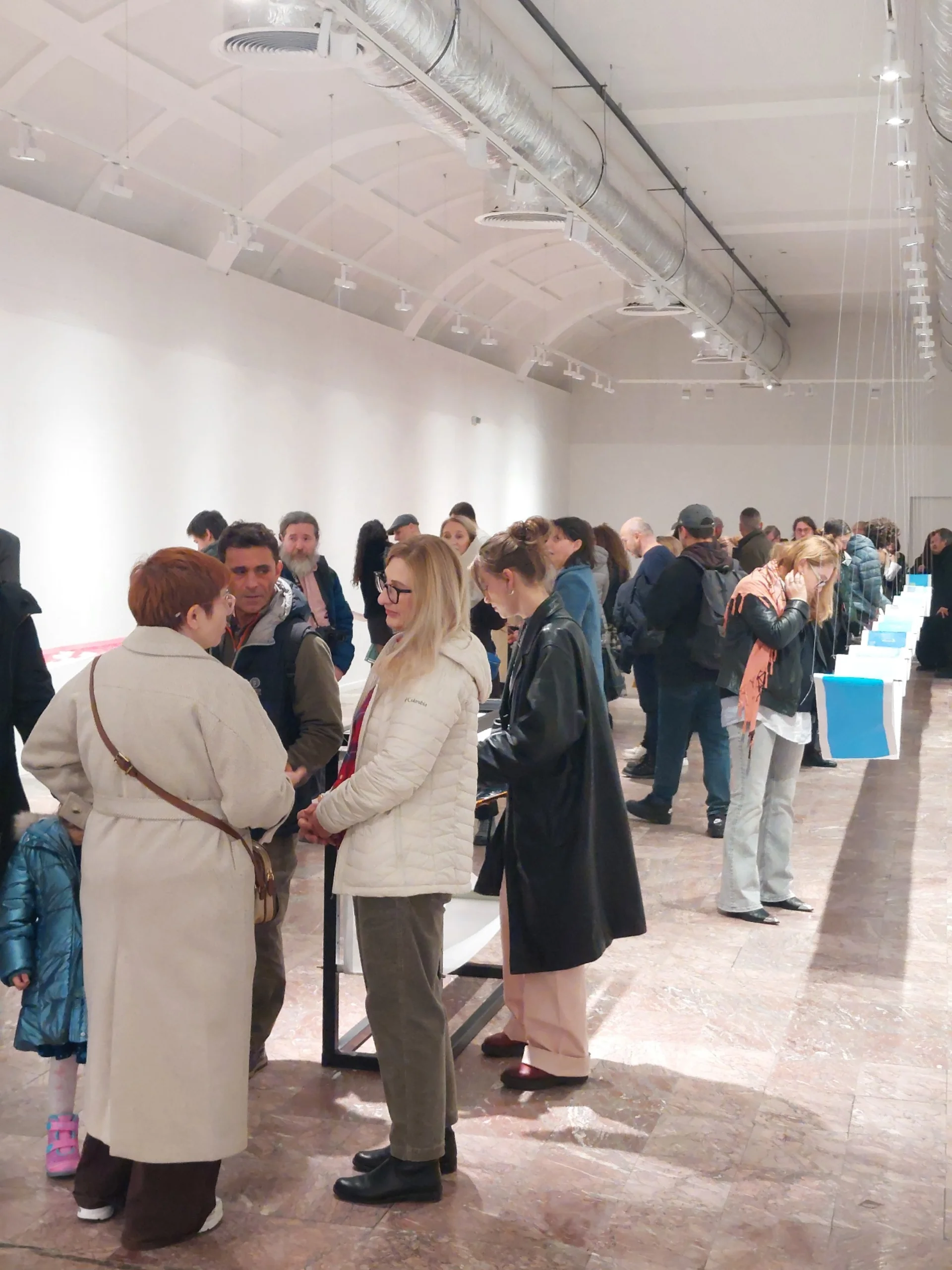 Приказни од маргините